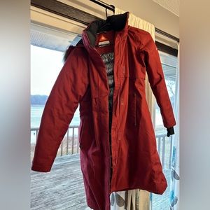 Medium Columbia Omni-tech knee length women’s jacket